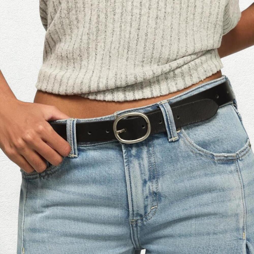 Lucky Brand Pull Through Leather Belt in Black & Silver